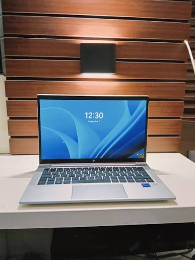 HP EliteBook 830 G8 Laptop, 13.3" Full HD, 11th Core i5-1145G7, 16GB RAM, 512GB SSD, CAM, Backlit Keyboard, HDMI, CAM, Windows 11Pro(Renewed with 6 Months Warranty)